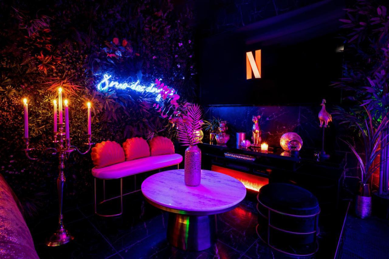 פרפיניין Love Room “La Nuit De Reve” Centre Historique מראה חיצוני תמונה